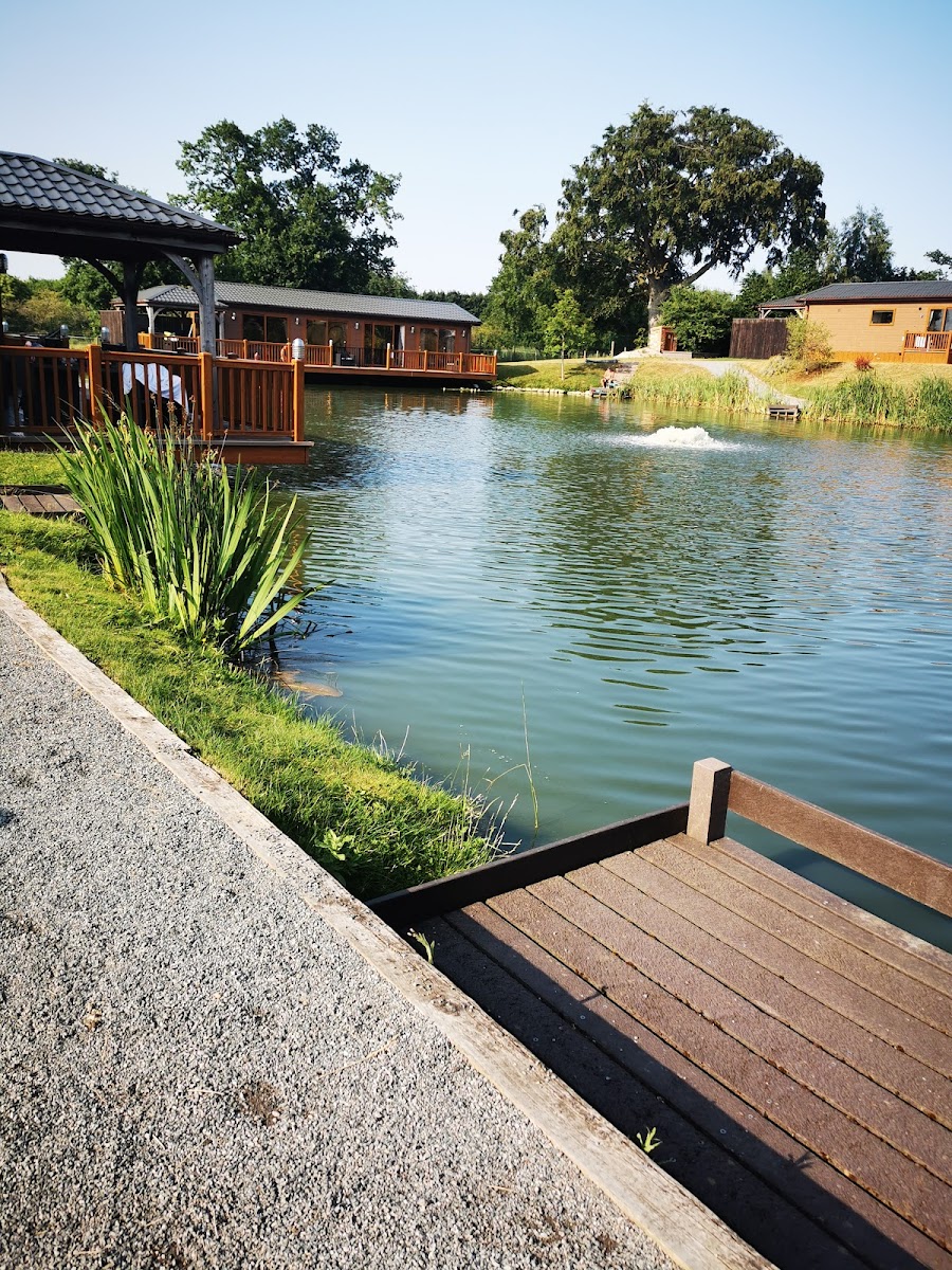 Caistor Lakes Restaurant Photos 2